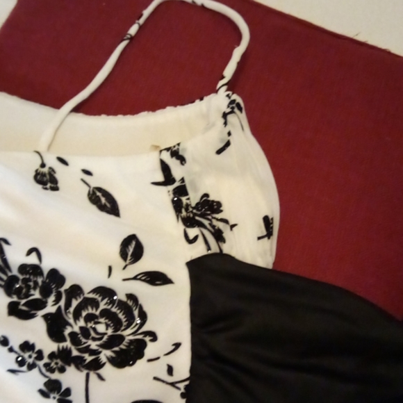 Black and white party dress - Picture 9 of 13